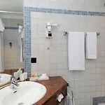 Kastens 4*