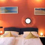 Kastens 4*