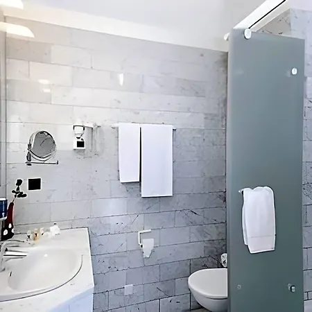 Kastens 4*
