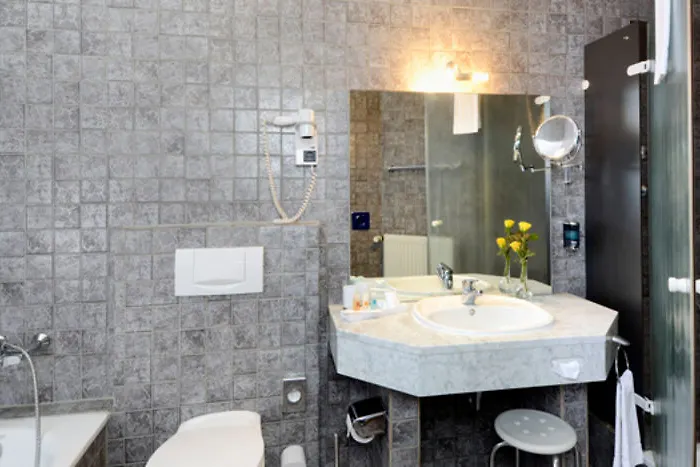 Kastens 4* Düsseldorf